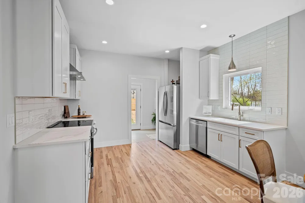 9 Gudger Road Asheville, NC 28806