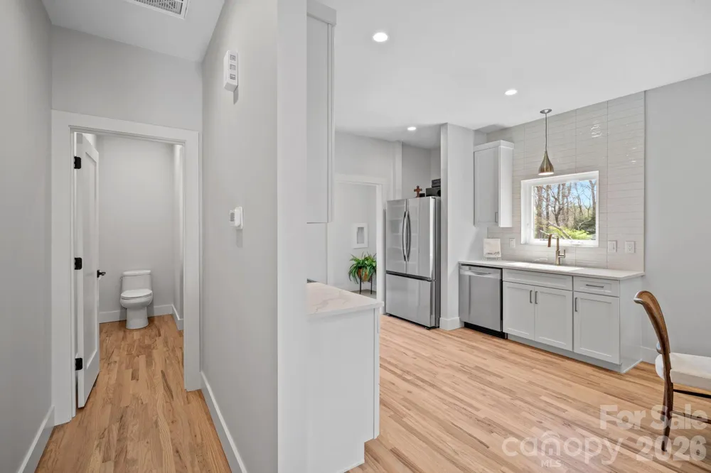 9 Gudger Road Asheville, NC 28806