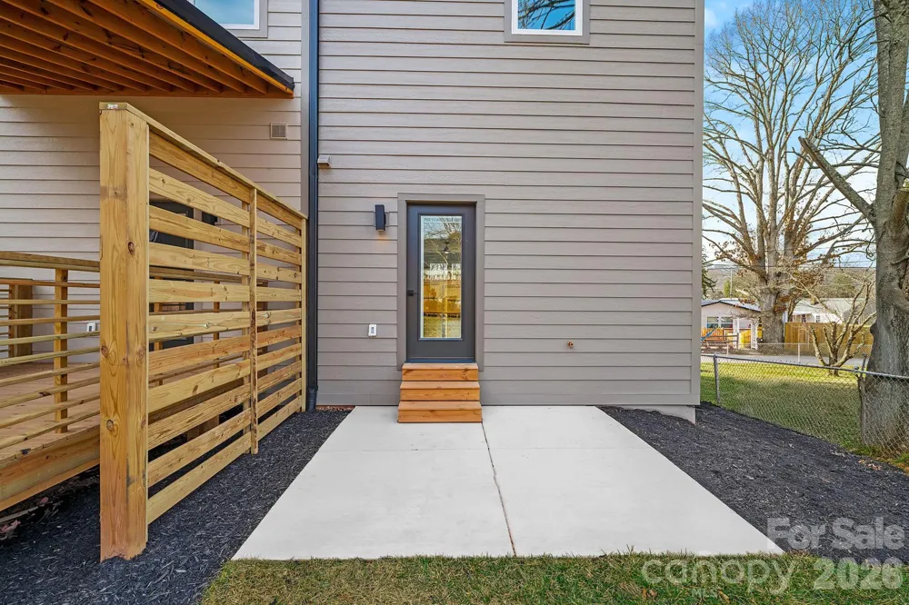9 Gudger Road Asheville, NC 28806