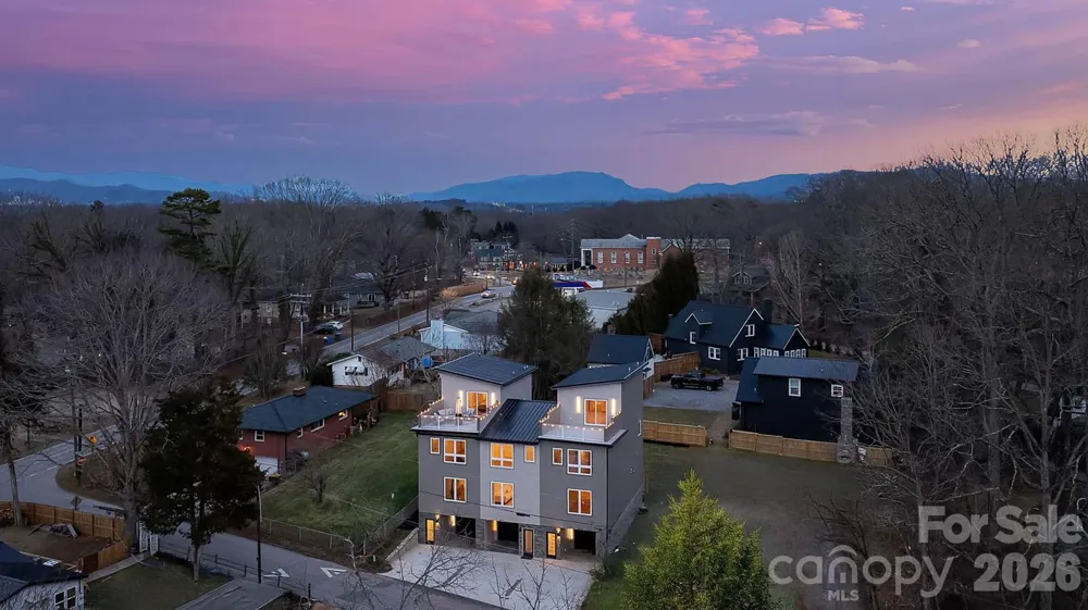 9 Gudger Road Asheville, NC 28806