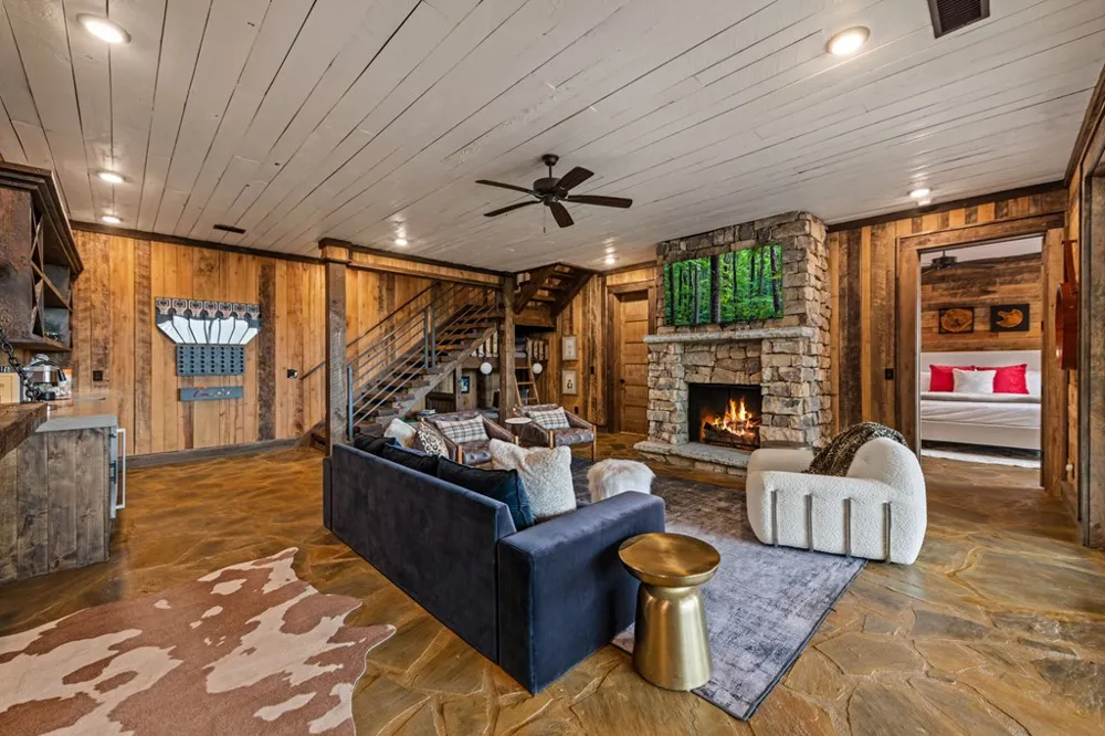 351 Black Dog Trail Morganton, GA 30560