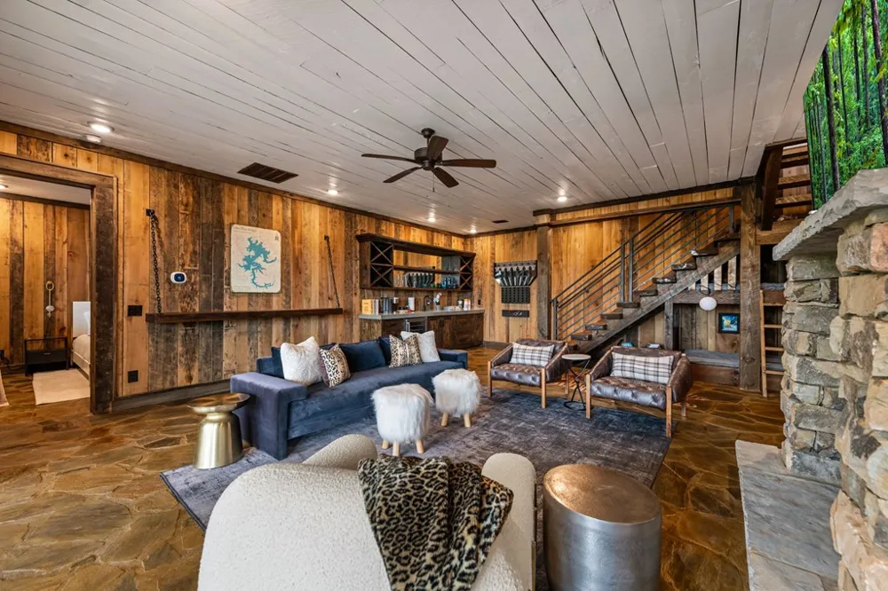 351 Black Dog Trail Morganton, GA 30560