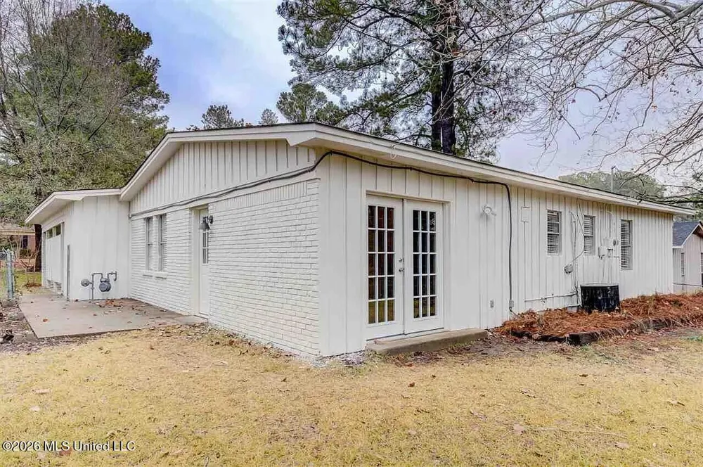 1004 Andover Street Clinton, MS 39056