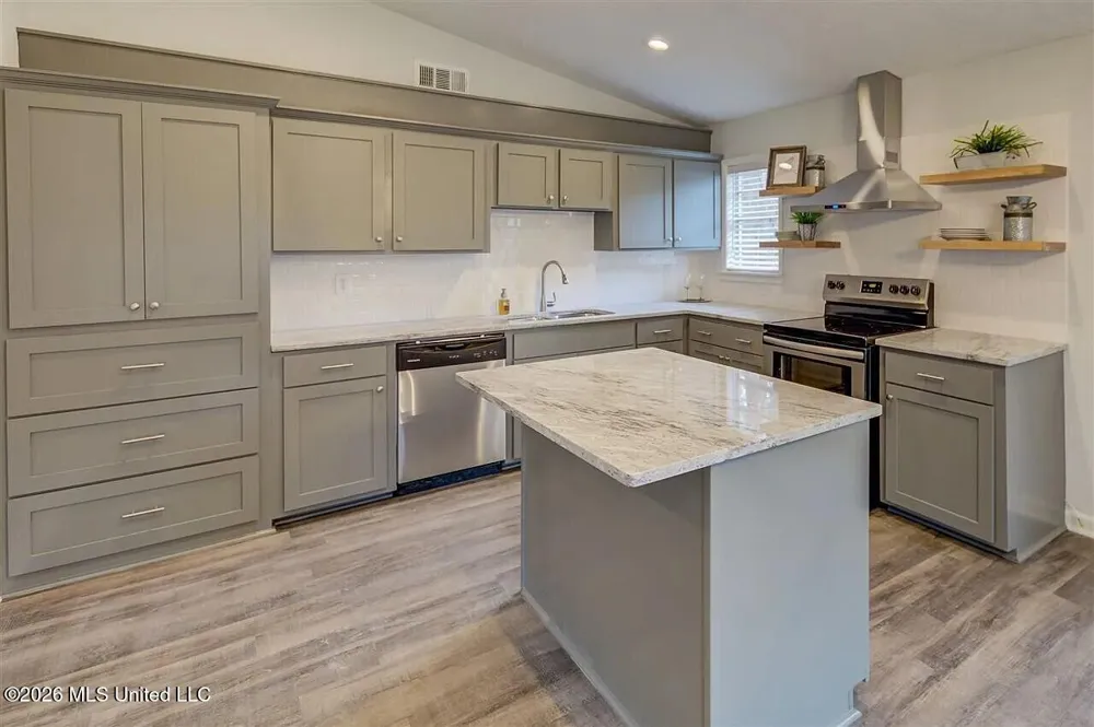 1004 Andover Street Clinton, MS 39056