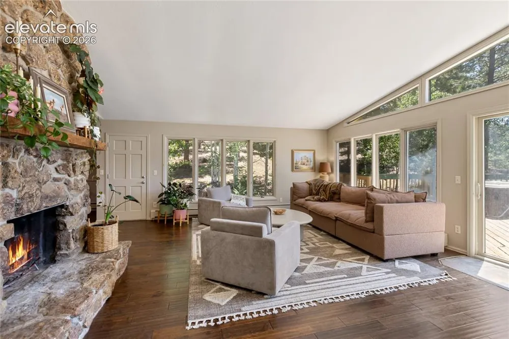 1150 Forest Hill Place Woodland Park, CO 80863