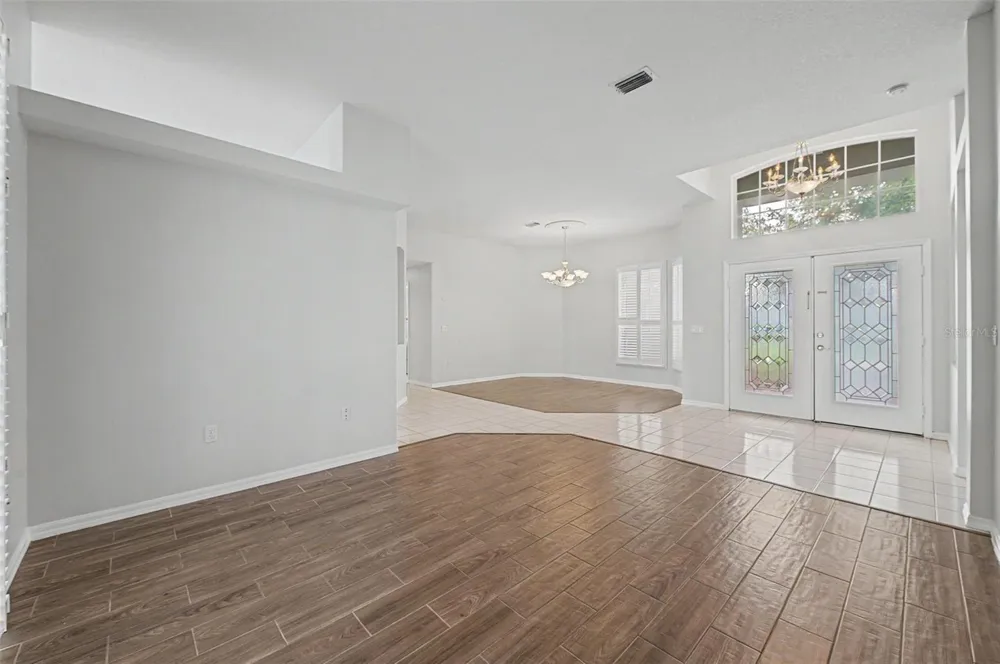 4332 SWIFT CIRCLE Valrico, FL 33596