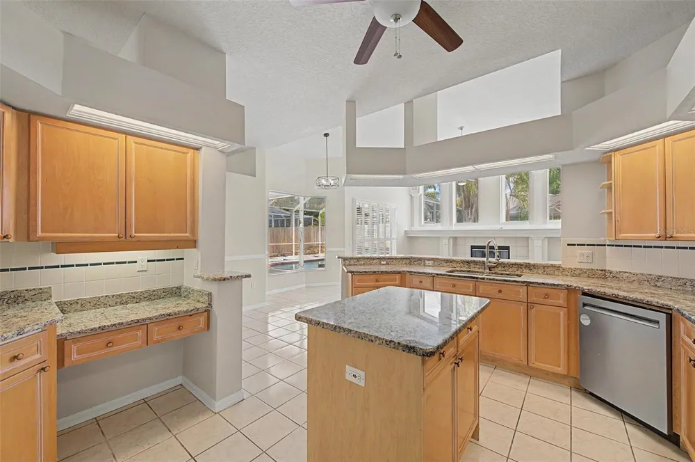 4332 SWIFT CIRCLE Valrico, FL 33596
