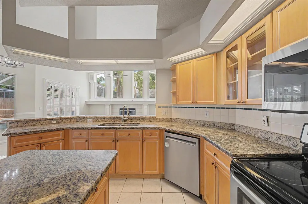 4332 SWIFT CIRCLE Valrico, FL 33596