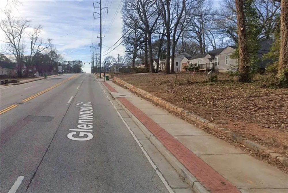 3398 Glenwood Road Decatur, GA 30032