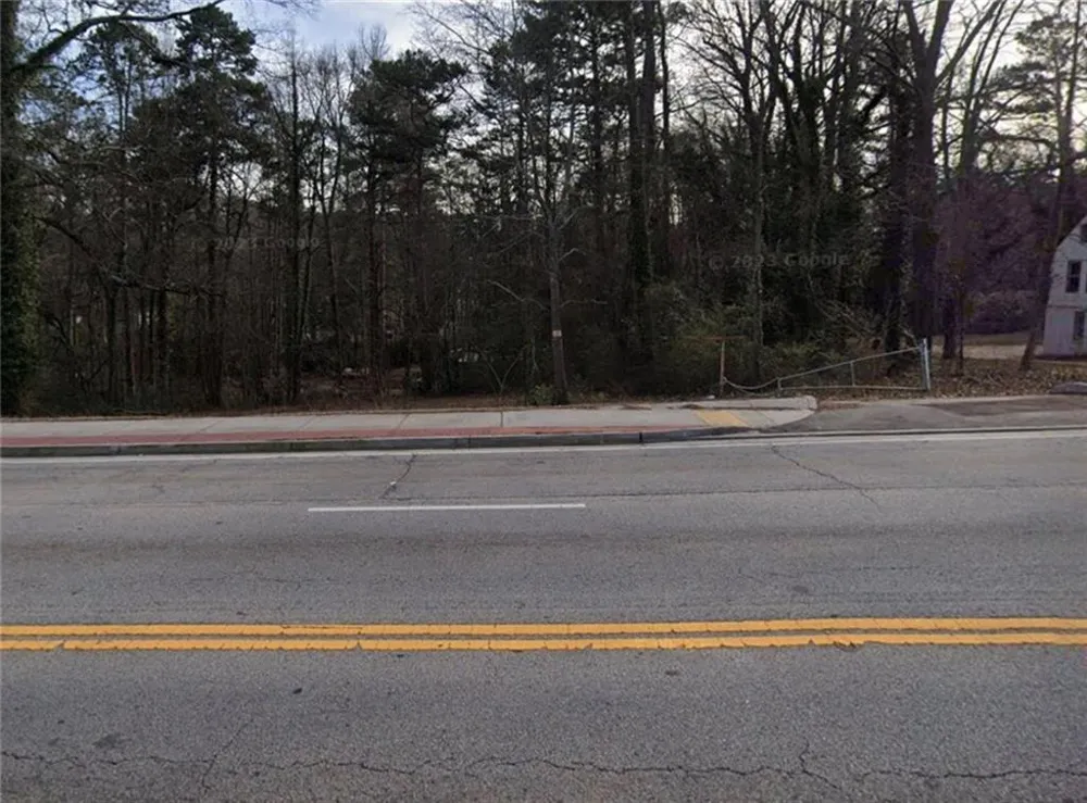 3398 Glenwood Road Decatur, GA 30032
