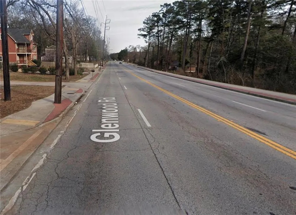 3398 Glenwood Road Decatur, GA 30032