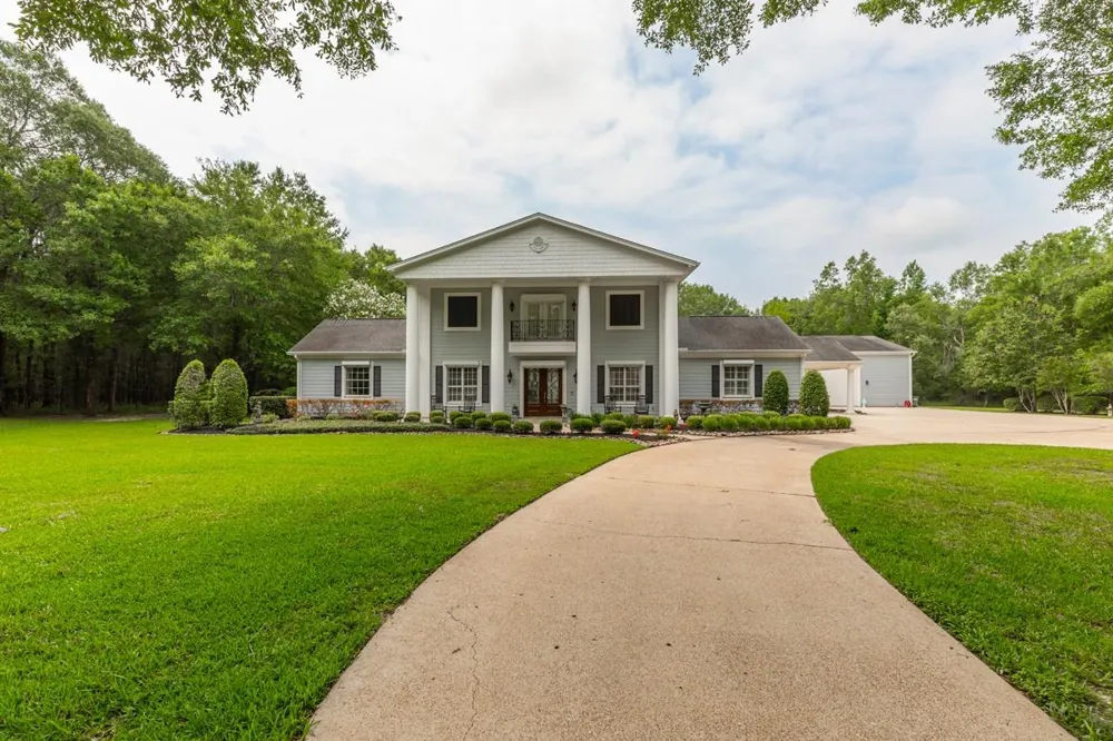 5950 Keith Rd Lumberton, TX 77657