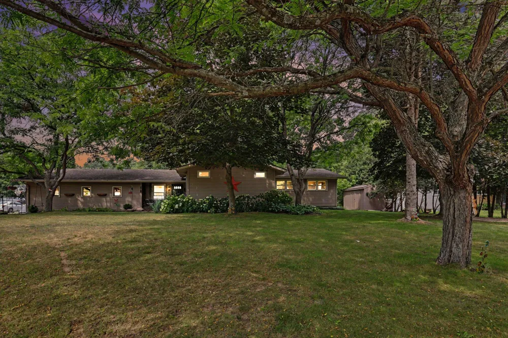 507 Floral Drive Belding, MI 48809