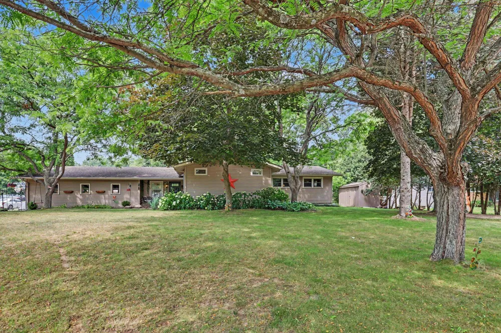 507 Floral Drive Belding, MI 48809