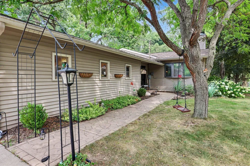 507 Floral Drive Belding, MI 48809