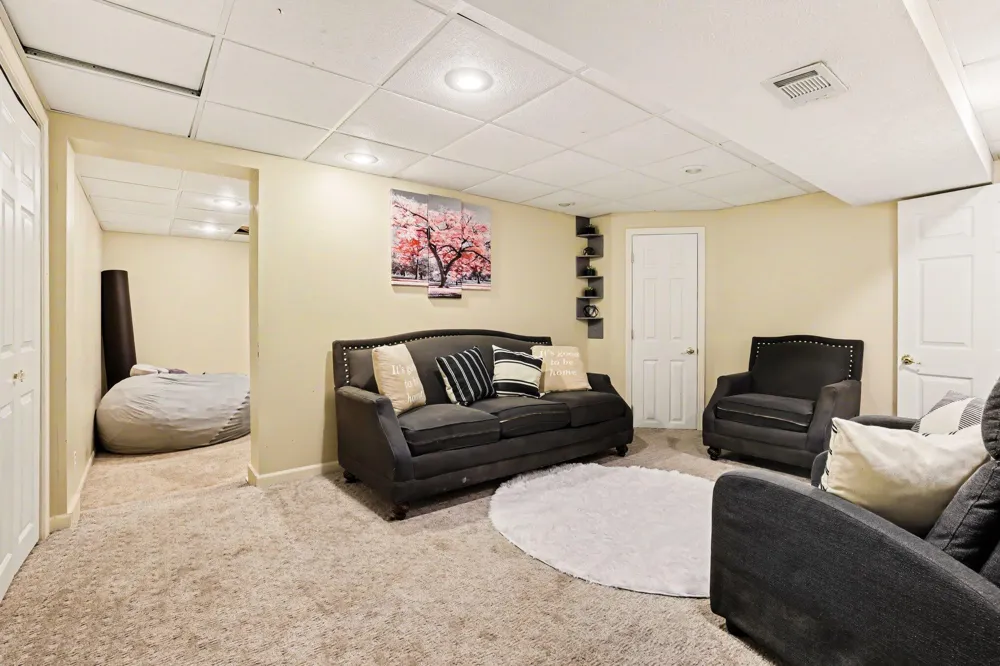 507 Floral Drive Belding, MI 48809
