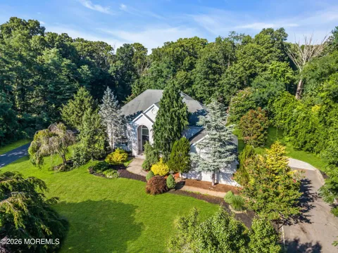 24 Carriage Way