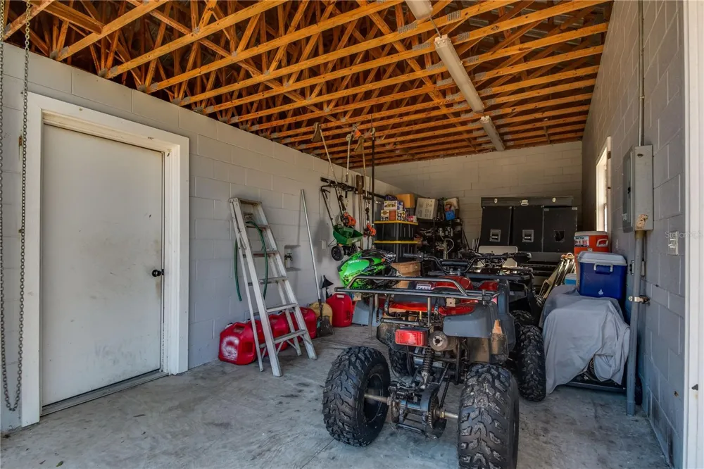 7787 NW 150TH AVENUE Morriston, FL 32668