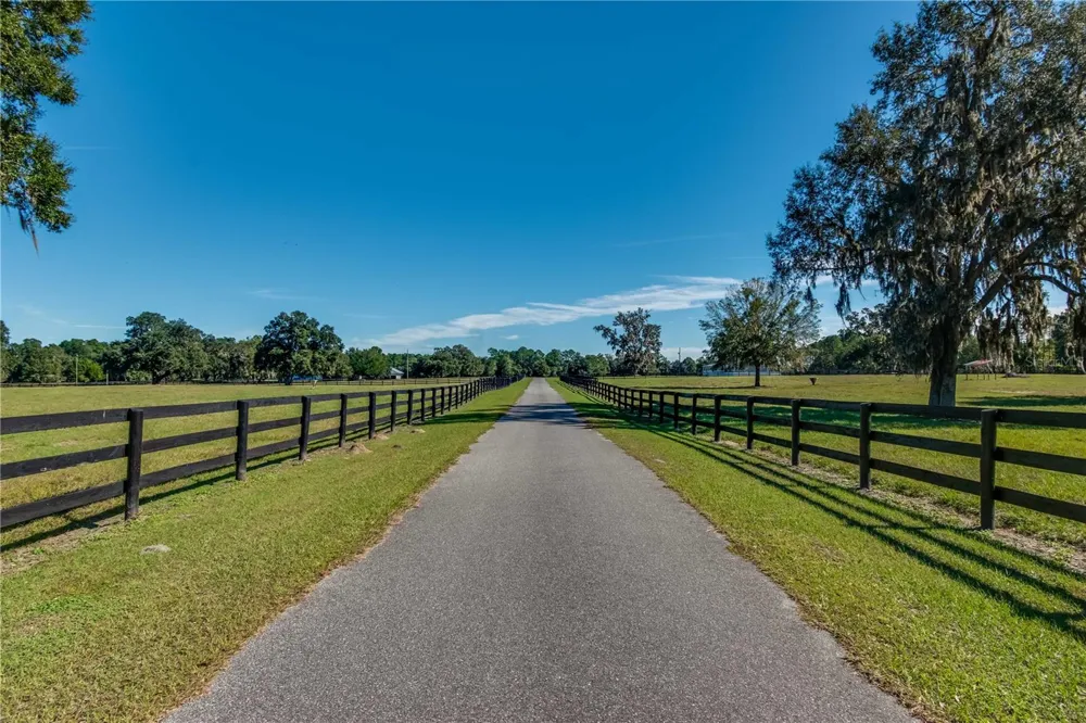 7787 NW 150TH AVENUE Morriston, FL 32668