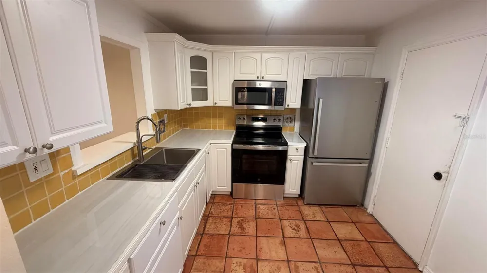 406 NW 68TH AVENUE #107 Plantation, FL 33317