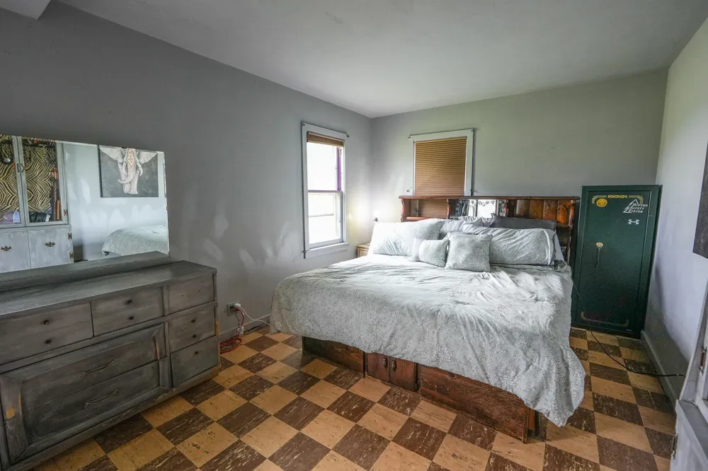 50002 M 51 Dowagiac, MI 49047