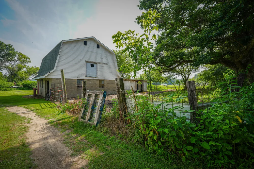 50002 M 51 Dowagiac, MI 49047