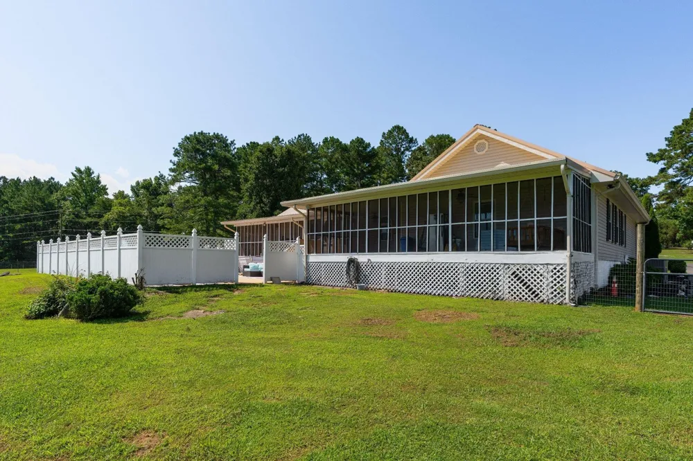 558 Bonds Road Chickamauga, GA 30707