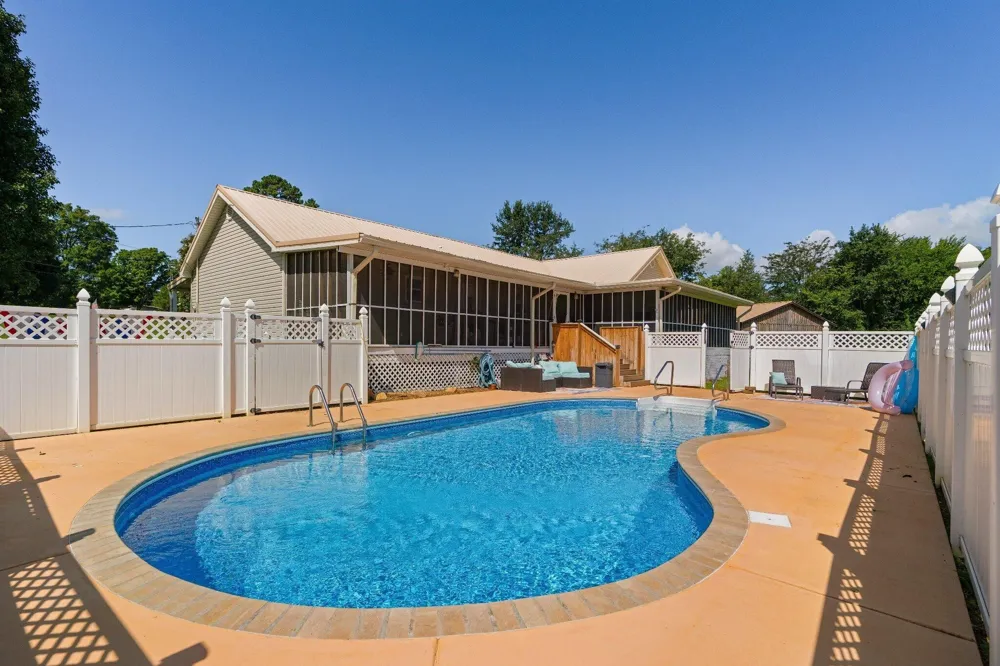 558 Bonds Road Chickamauga, GA 30707
