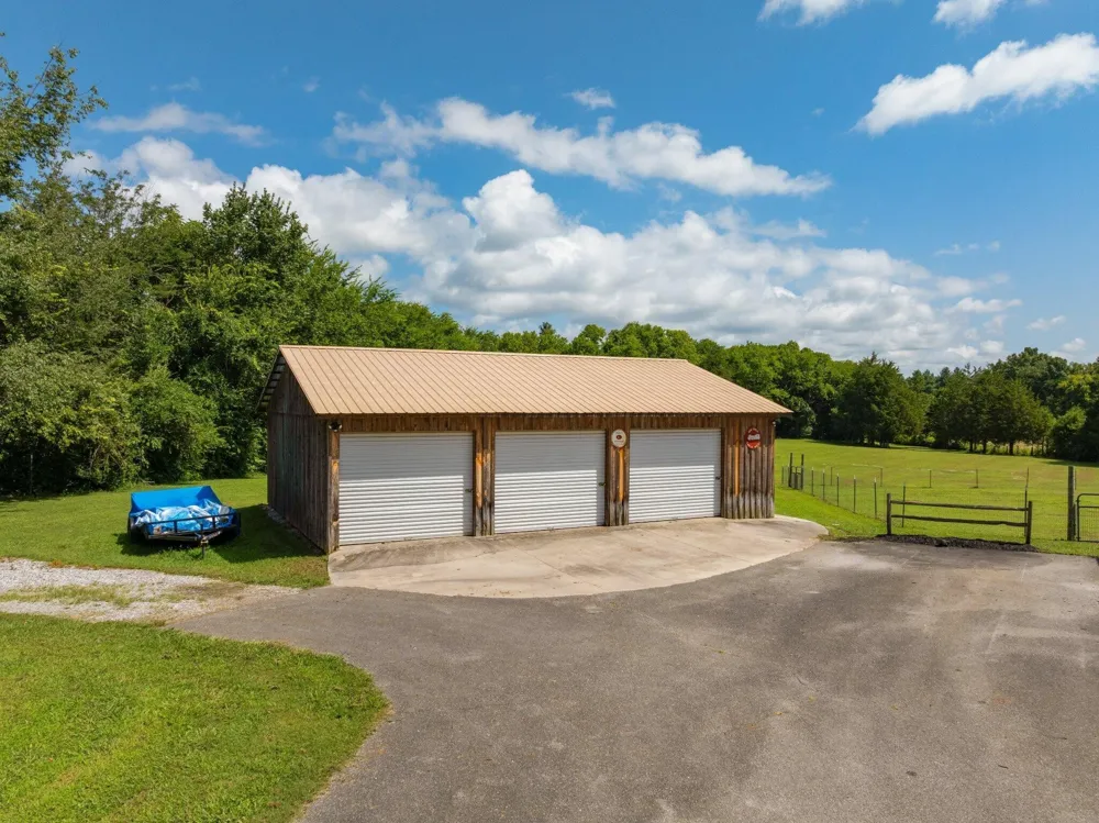 558 Bonds Road Chickamauga, GA 30707