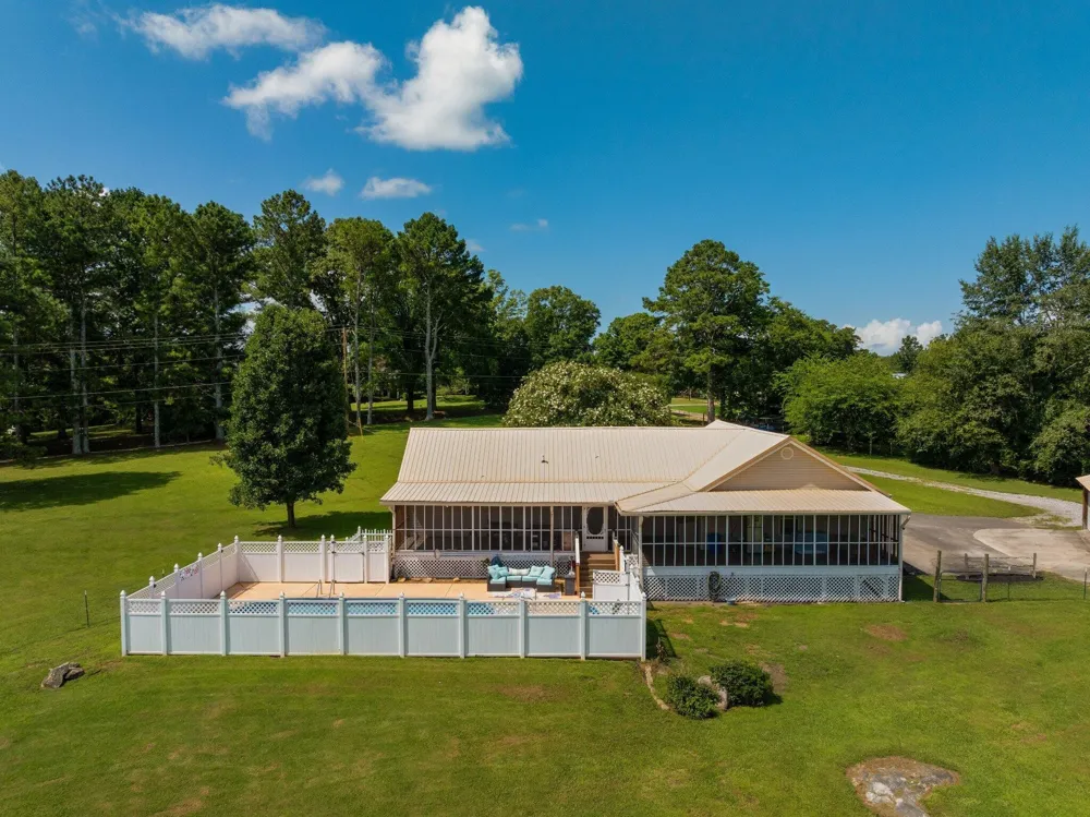 558 Bonds Road Chickamauga, GA 30707
