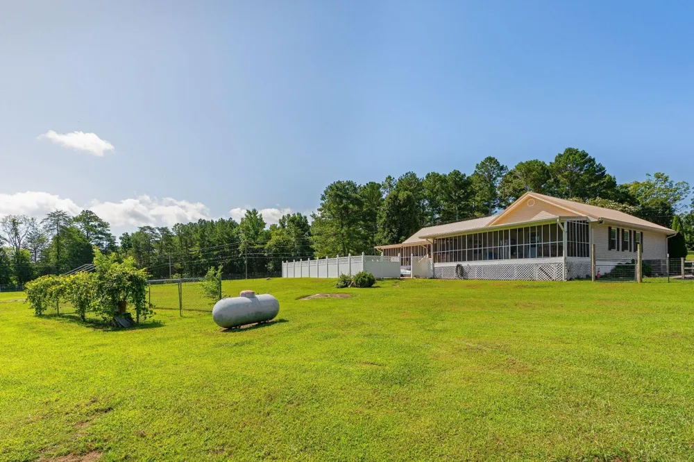 558 Bonds Road Chickamauga, GA 30707