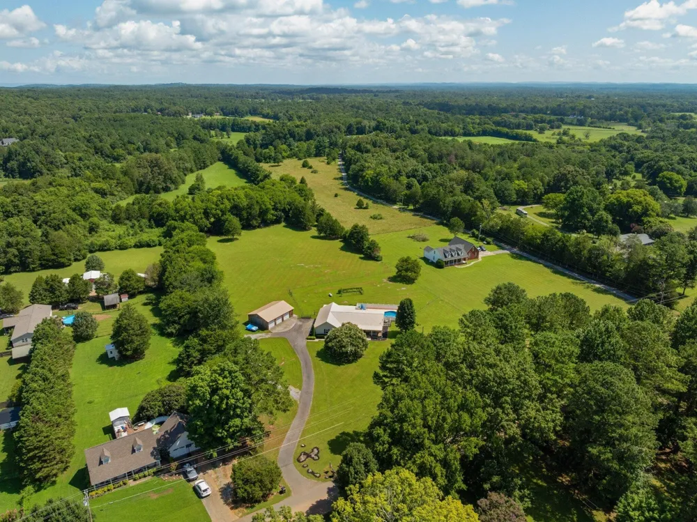 558 Bonds Road Chickamauga, GA 30707