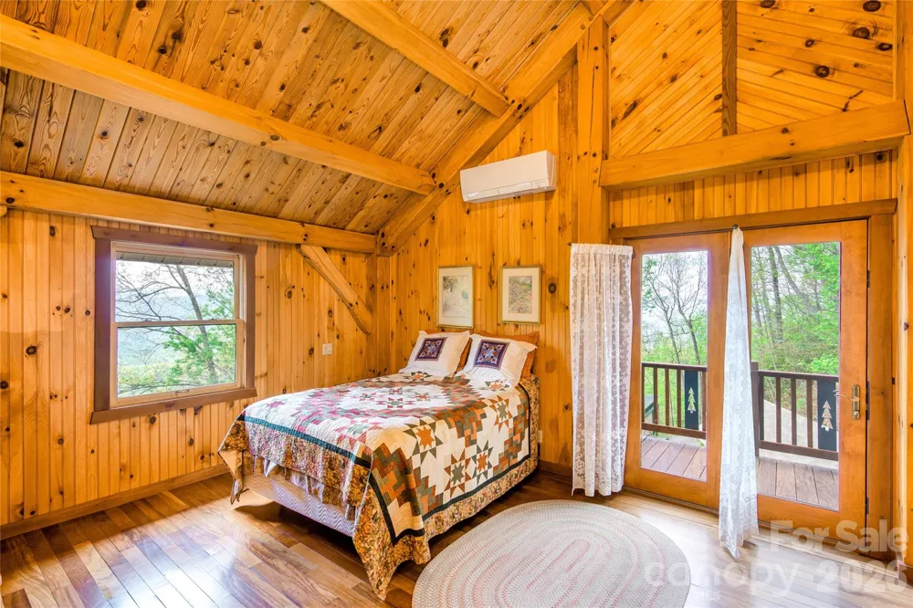 1602 Forest Run Road Whittier, NC 28789