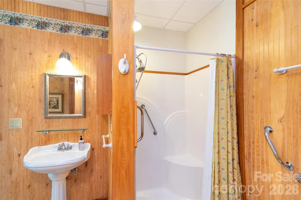 1602 Forest Run Road Whittier, NC 28789