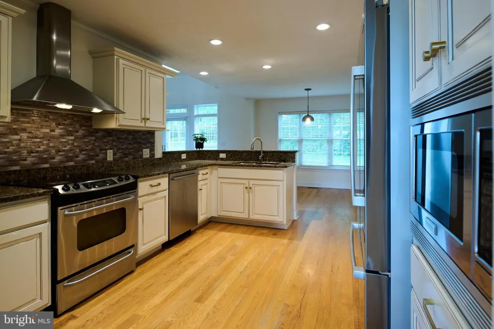 248 IVY HILL DRIVE State College, PA 16801