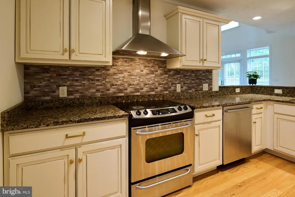 248 IVY HILL DRIVE State College, PA 16801