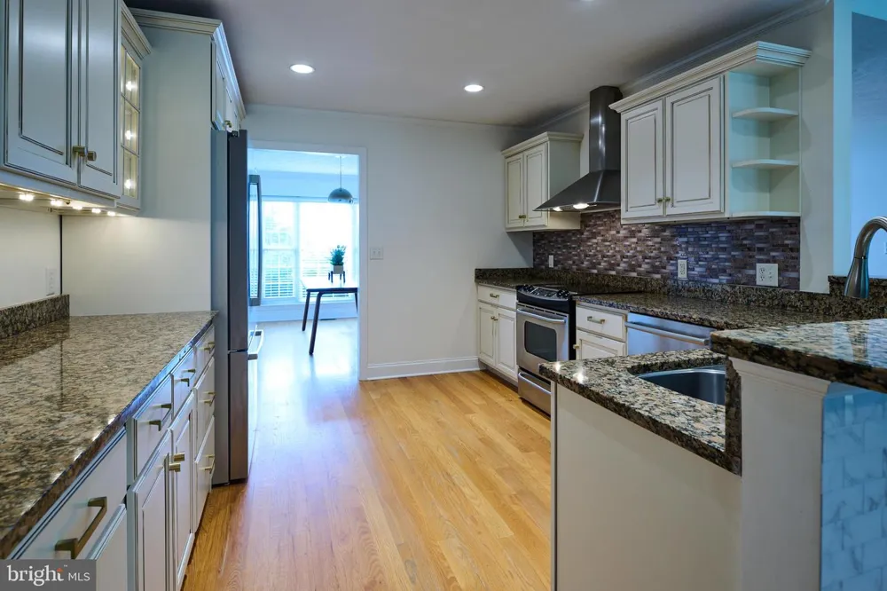 248 IVY HILL DRIVE State College, PA 16801