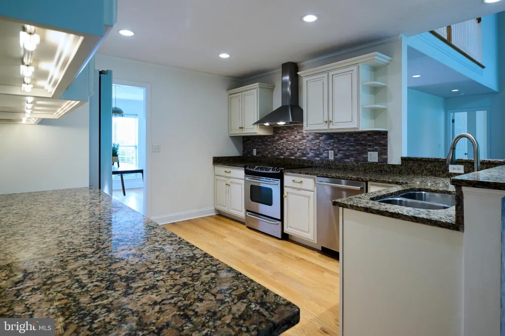 248 IVY HILL DRIVE State College, PA 16801