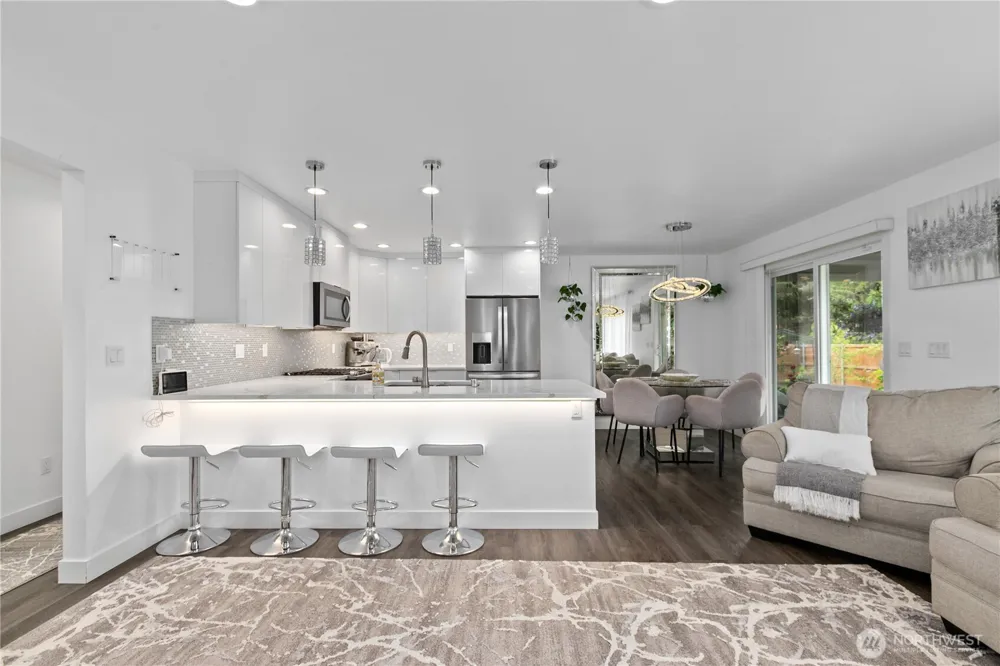8254 Breeze Loop Blaine, WA 98230