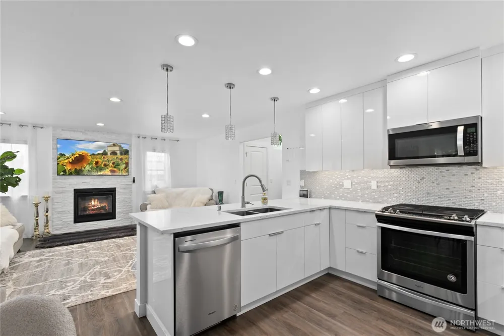 8254 Breeze Loop Blaine, WA 98230