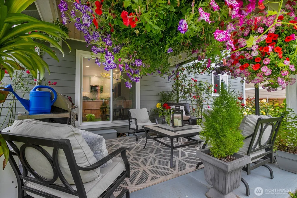 8254 Breeze Loop Blaine, WA 98230