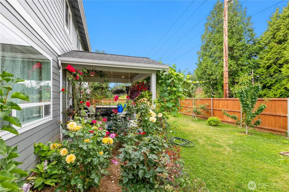 8254 Breeze Loop Blaine, WA 98230