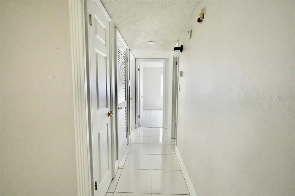 4718 CHRISTA COURT #317 Tampa, FL 33614