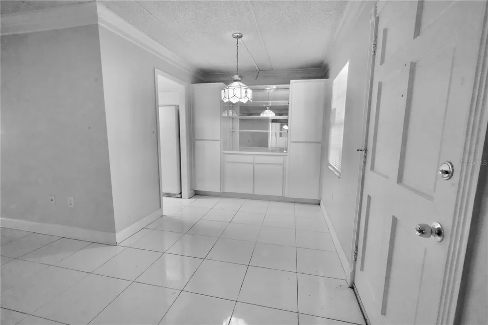 4718 CHRISTA COURT #317 Tampa, FL 33614