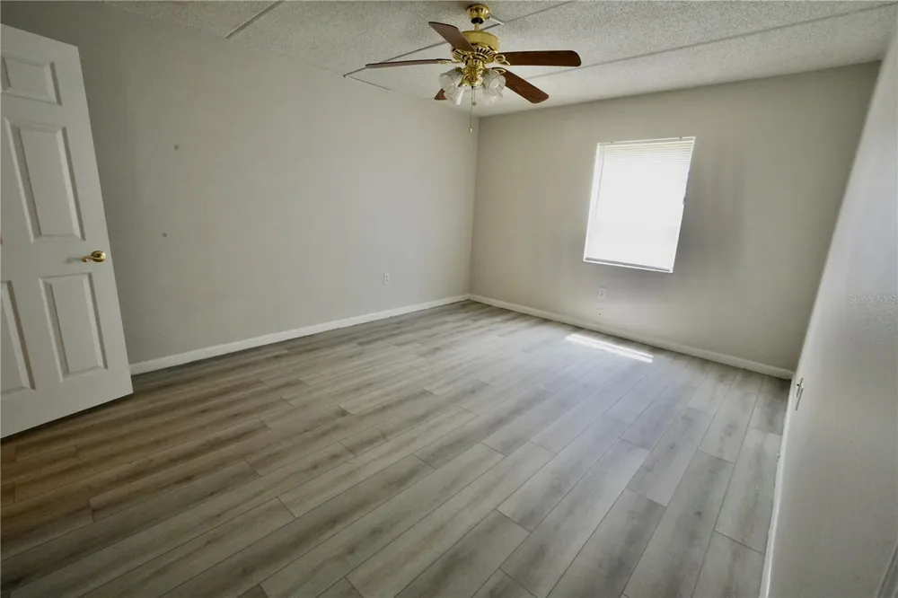 4718 CHRISTA COURT #317 Tampa, FL 33614