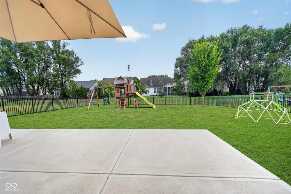6779 Oakcrest Drive McCordsville, IN 46055