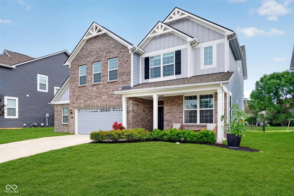 6779 Oakcrest Drive McCordsville, IN 46055