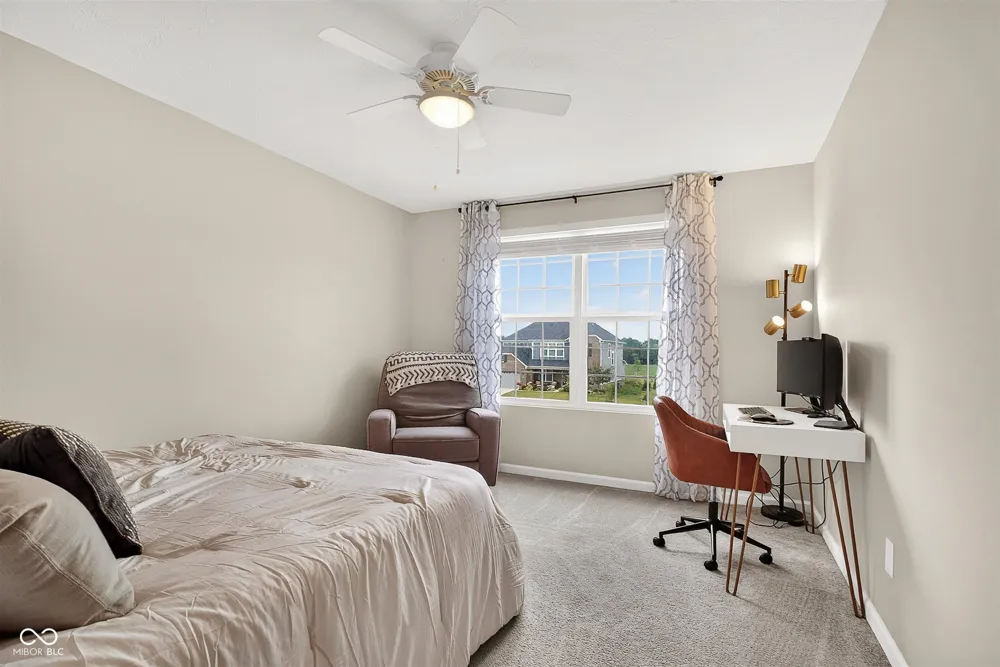 6779 Oakcrest Drive McCordsville, IN 46055