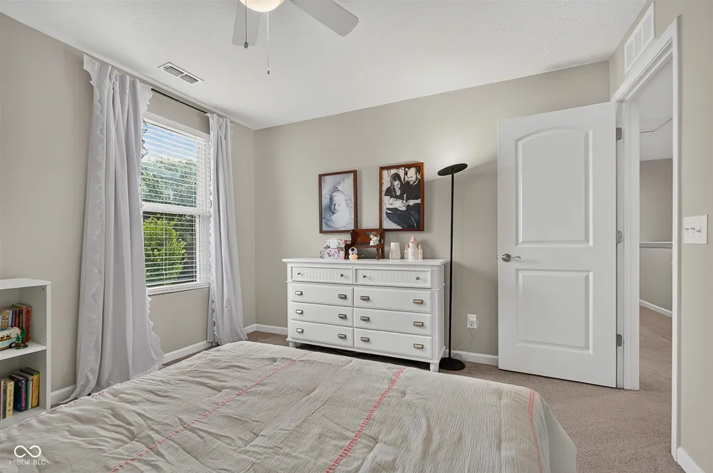 6779 Oakcrest Drive McCordsville, IN 46055