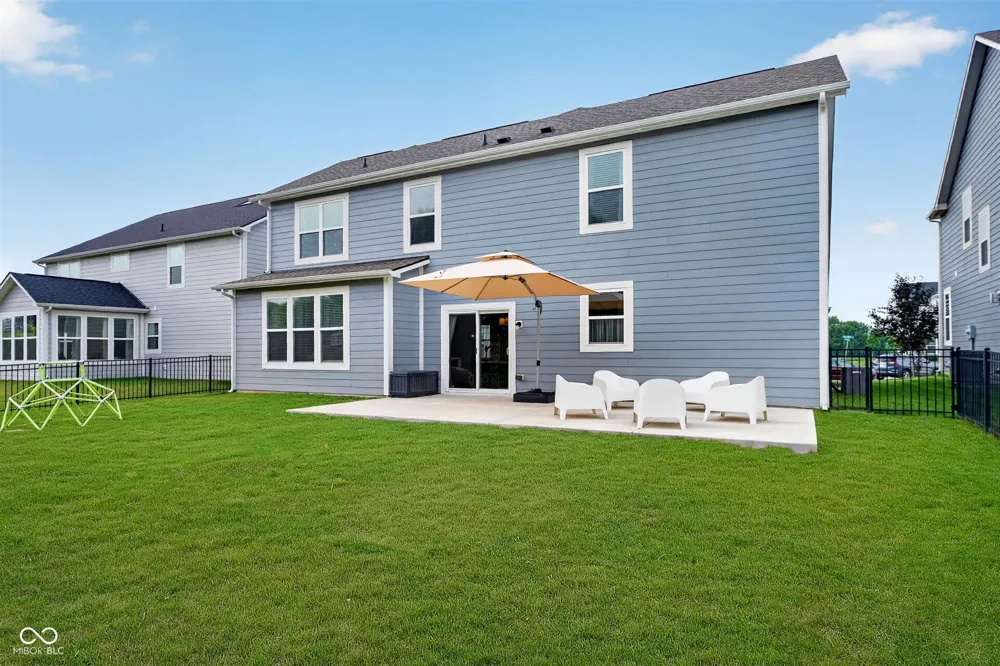 6779 Oakcrest Drive McCordsville, IN 46055